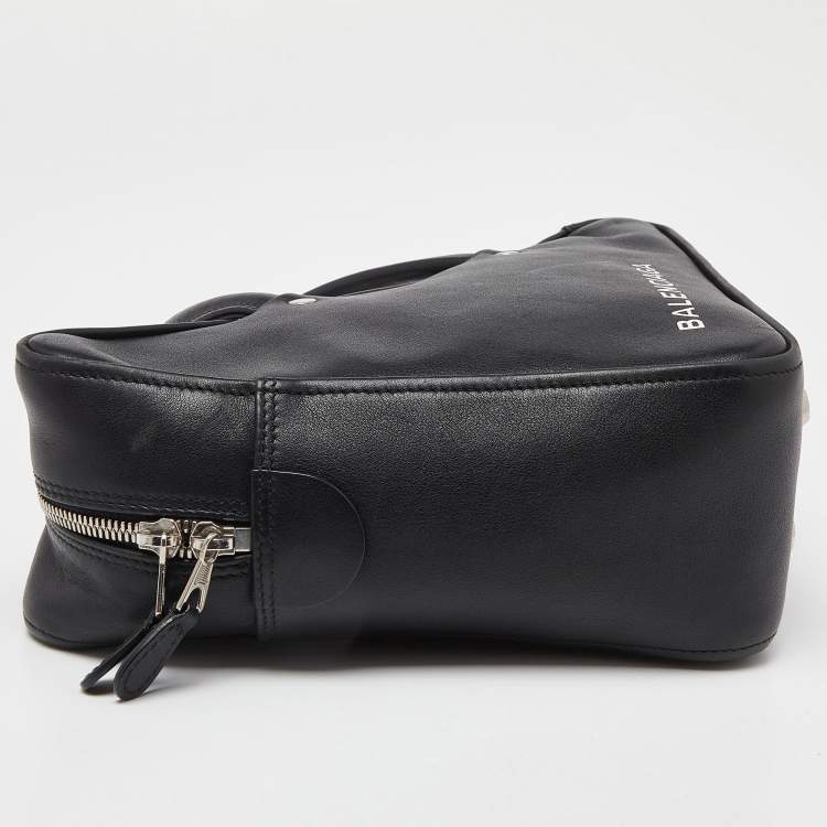 Pre Owned Balenciaga Black Leather Small Triangle Duffle Bag
