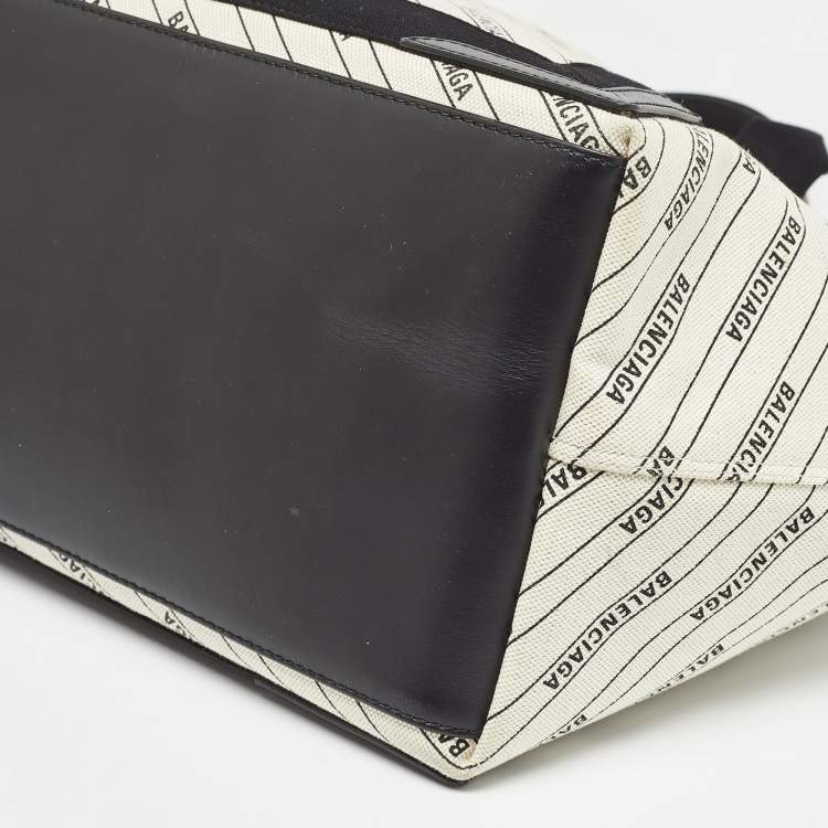 Pre Owned Balenciaga Beige/Black Canvas and Leather M Navy Cabas Tote