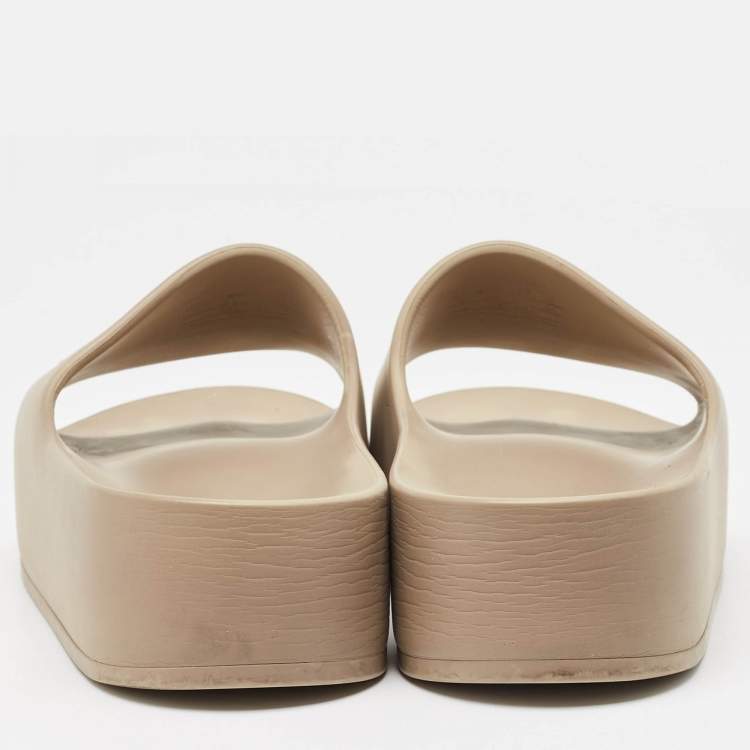 Pre Owned Balenciaga Beige Rubber Logo Chunky Slides Size 36