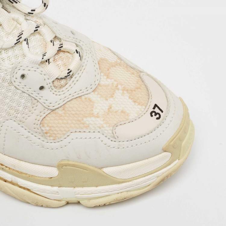 Pre Owned Balenciaga Grey Nubuck and Mesh Triple S Sneakers Size 37