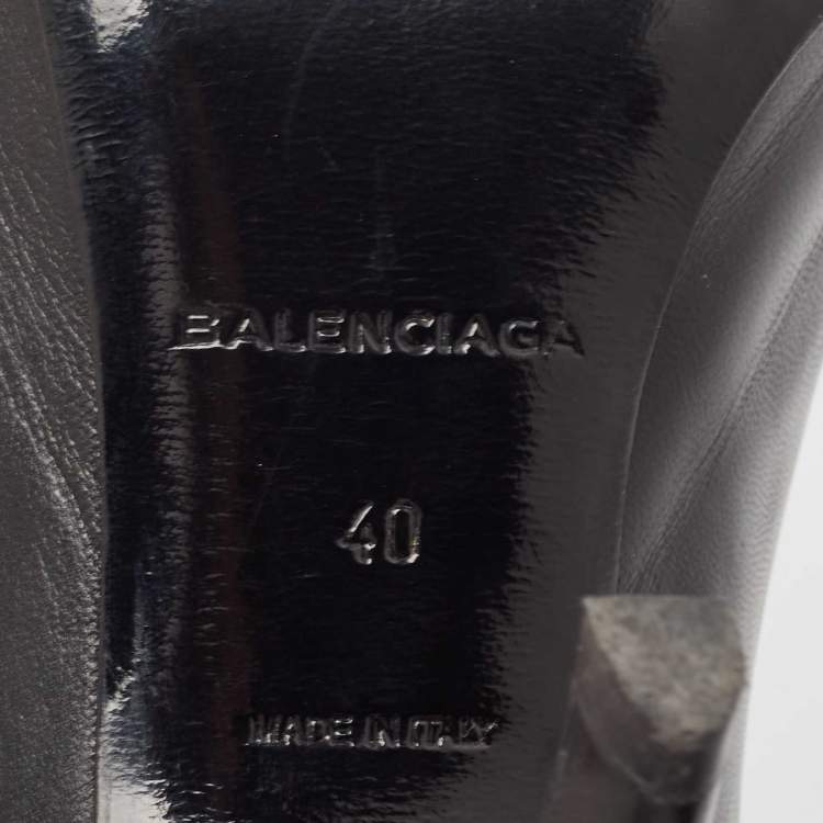 Pre Owned Balenciaga Black Leather Mule  Sandals Size 40