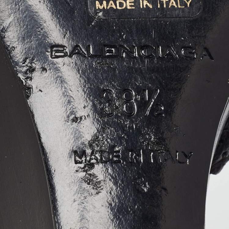 Pre Owned Balenciaga Black Leather Wedge T-Strap Sandals Size 38.5