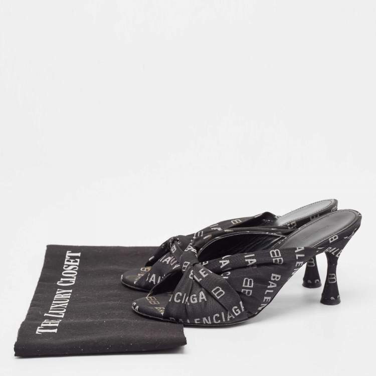 Pre Owned Balenciaga Black Canvas Slide Sandals Size 37