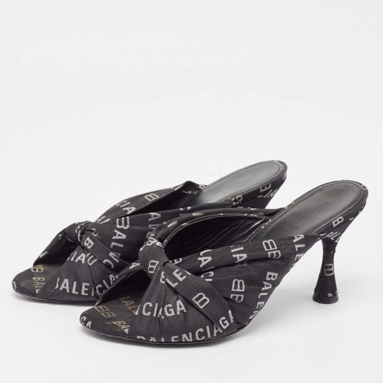 Pre Owned Balenciaga Black Canvas Slide Sandals Size 37