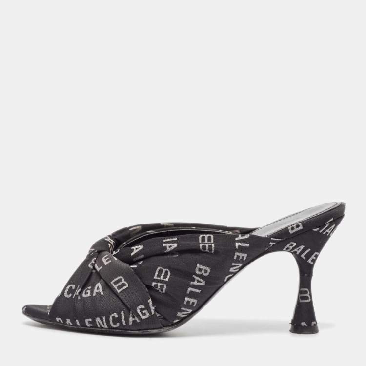 Pre Owned Balenciaga Black Canvas Slide Sandals Size 37