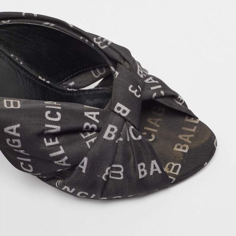 Pre Owned Balenciaga Black Canvas Slide Sandals Size 37