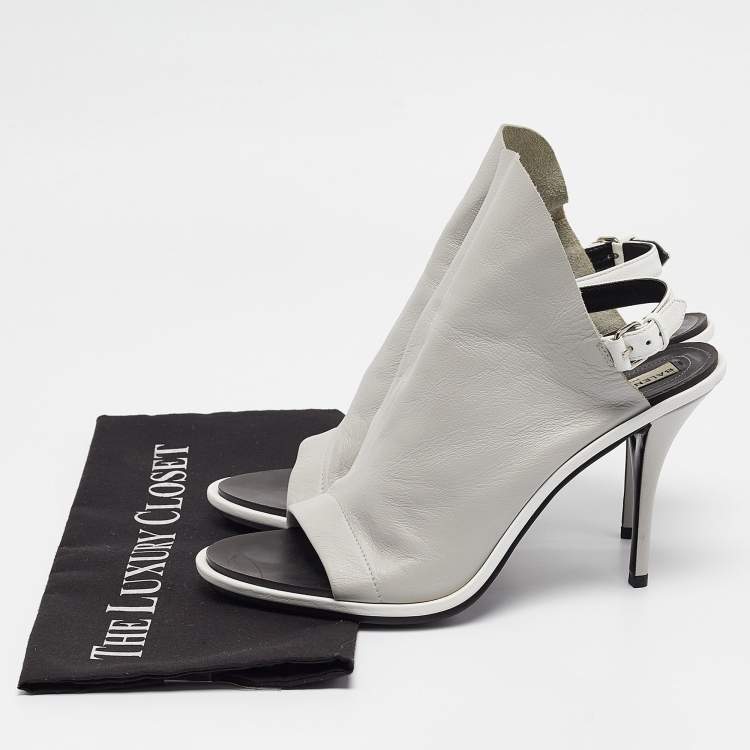 Pre Owned Balenciaga Grey/White Leather Glove Ankle Strap Sandals Size 40