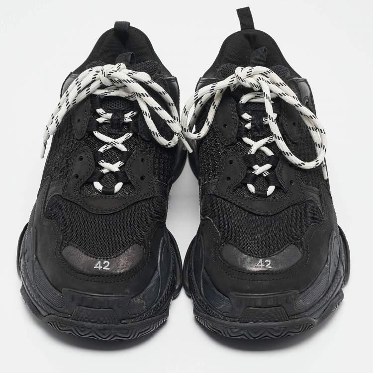 Pre Owned Balenciaga Black Mesh and Nubuck Triple S Lace Up Sneakers Size 42