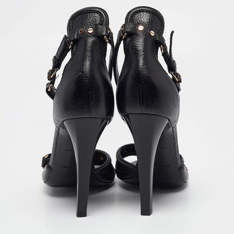 مملوكة مسبقًا Balenciaga Black Leather Buckle Detail Ankle Strap Sandals Size 39