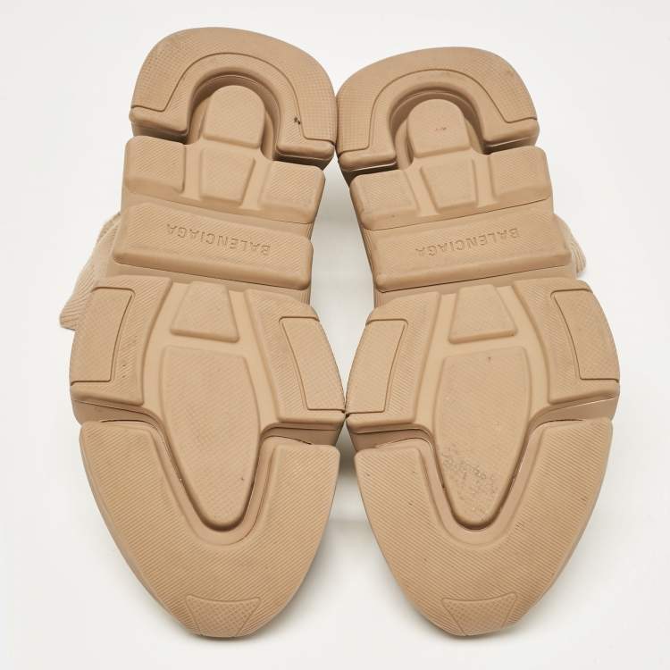 مملوكة مسبقًا Balenciaga Beige Knit Fabric Speed Trainer Slip On Sneakers Size 39