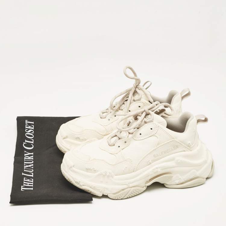 Pre Owned Balenciaga Cream Canvas Triple S Lace Up Sneakers Size 37