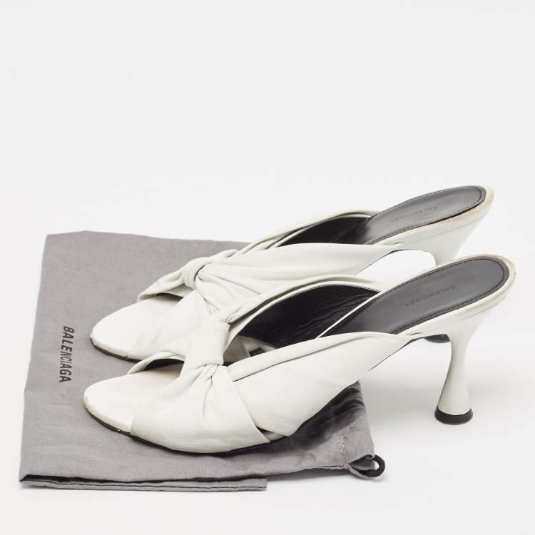 Pre Owned Balenciaga White Leather Knot Open Toe Slide Sandals Size 40.5