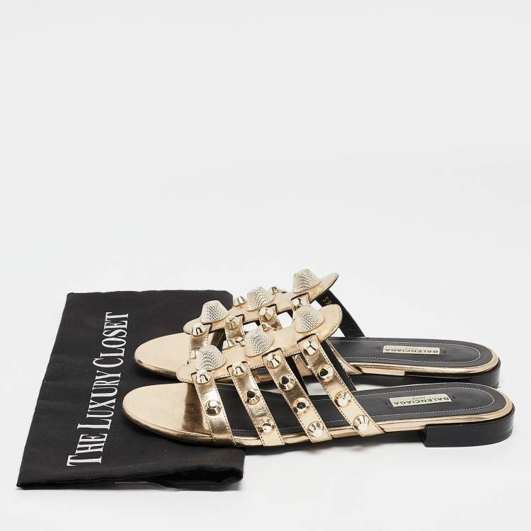 Pre Owned Balenciaga Gold Leather Arena Studded Strappy Flat Slides Size 39