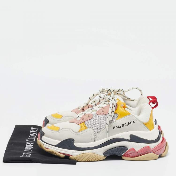 مملوكة مسبقًا Balenciaga Multicolor Faux Leather and Mesh Triple S All Over Logo Lace Up Sneakers Size 39