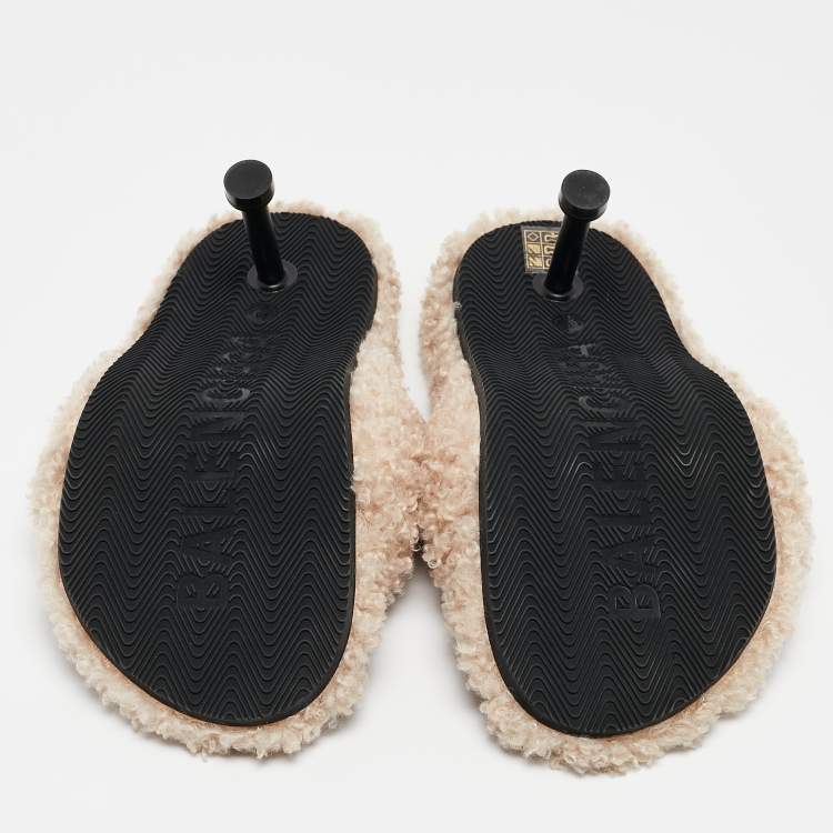 Pre Owned Balenciaga Beige Faux Shearling Fur Furry Slide Sandals Size 38