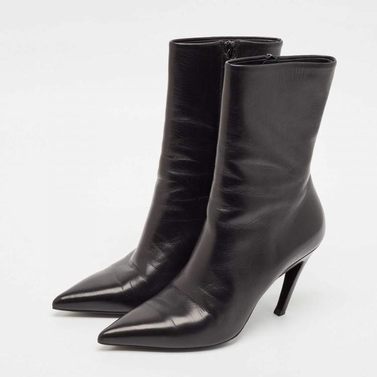 Pre Owned Balenciaga Black Leather Pointed Toe Ankle Boots Size 39