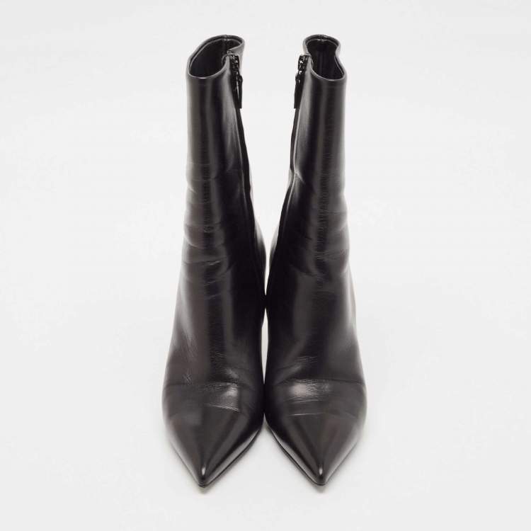 Pre Owned Balenciaga Black Leather Pointed Toe Ankle Boots Size 39
