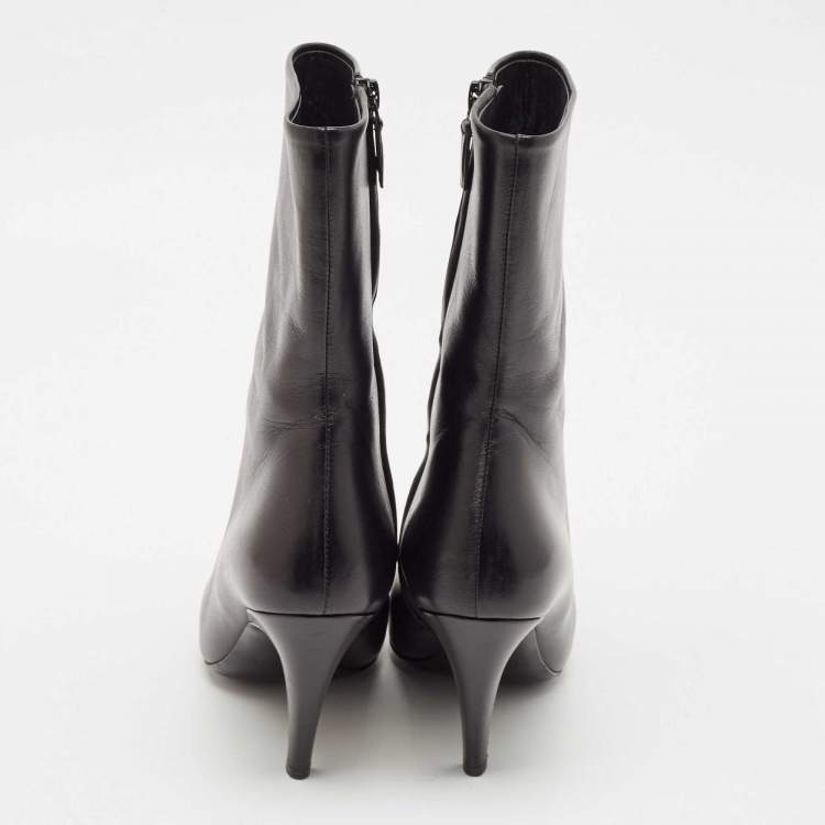 Pre Owned Balenciaga Black Leather Pointed Toe Ankle Boots Size 39