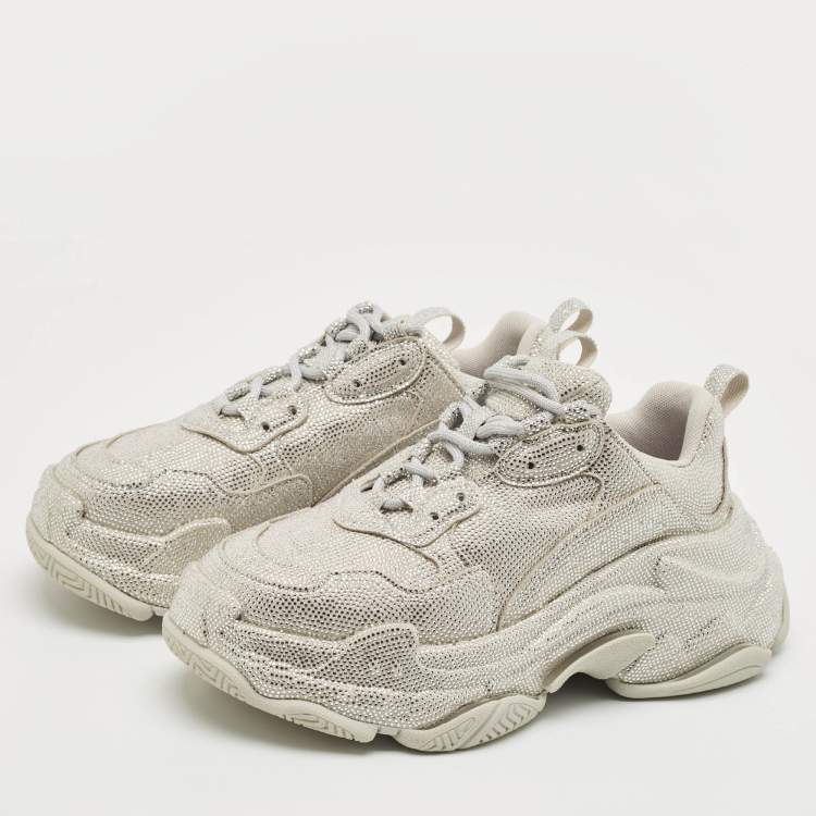 مملوكة مسبقًا Balenciaga Grey Suede Crystal Embellished Triple S Sneakers Size 37