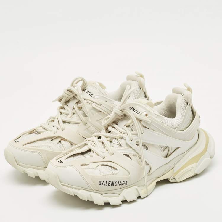 مملوكة مسبقًا Balenciaga White  Mesh and Faux Leather Track Sneakers Size 38