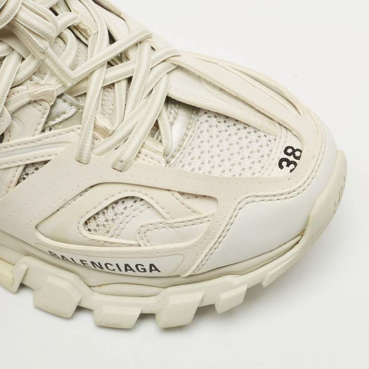 مملوكة مسبقًا Balenciaga White  Mesh and Faux Leather Track Sneakers Size 38