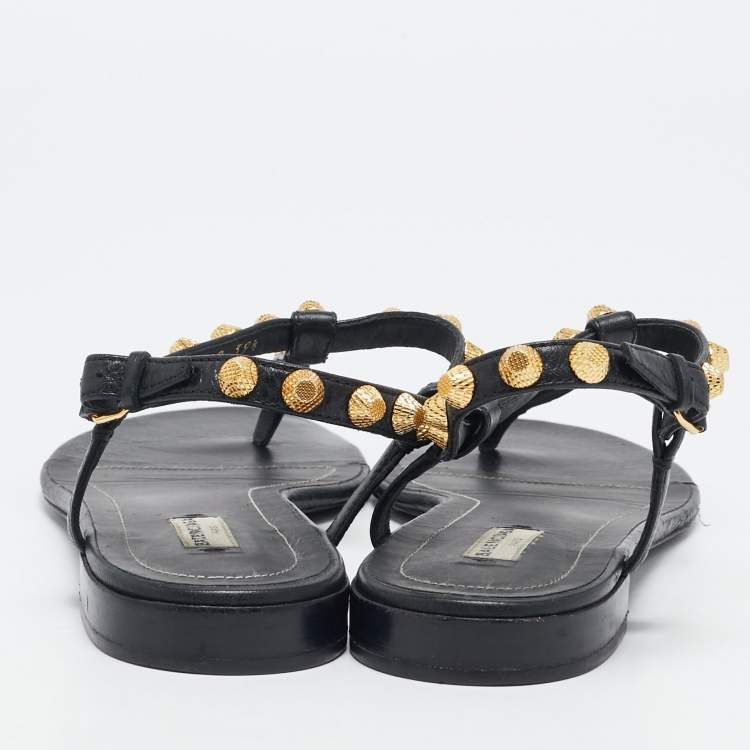 Pre Owned Balenciaga Black Leather Arena Thong Flats Size 39.5