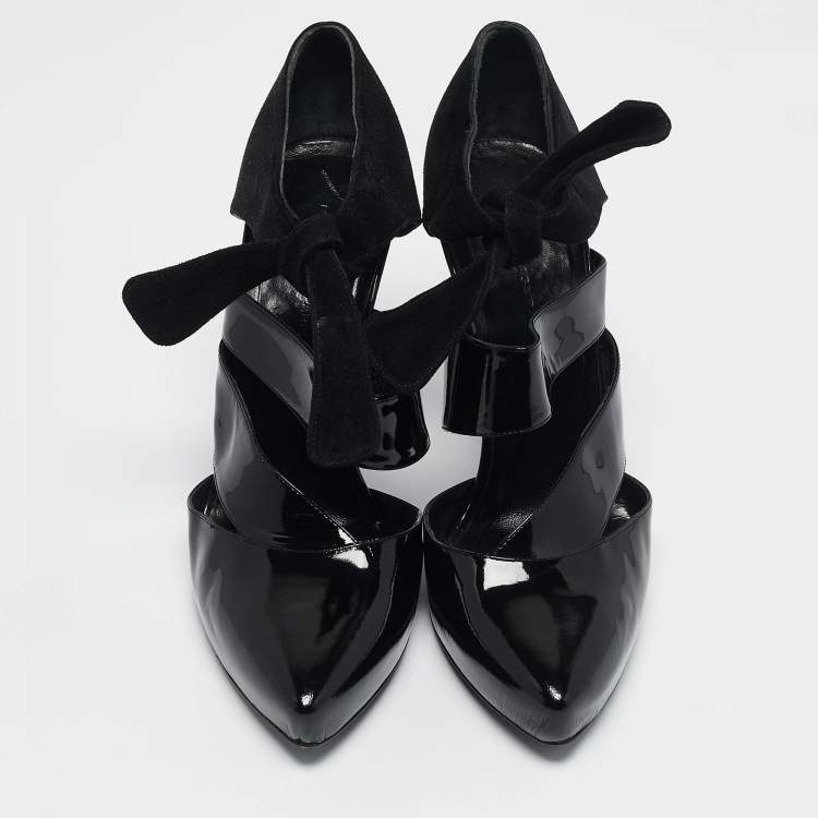 Pre Owned Balenciaga Black Patent Leather and Suede Cut Out Pumps Size 38.5