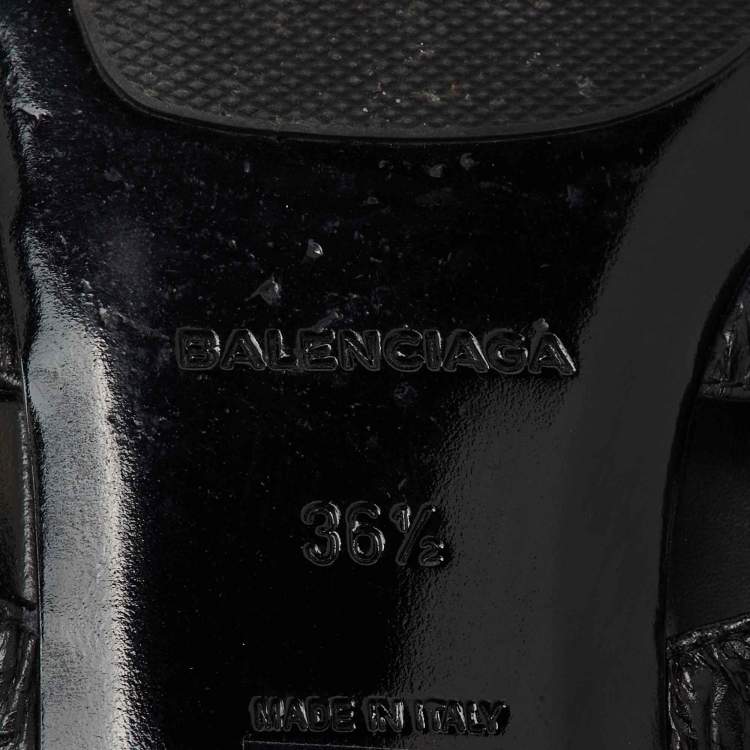 Pre Owned Balenciaga Black Studded Leather Arena Strappy Flat Slides Size 36.5