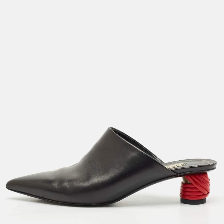 Pre Owned Balenciaga Black Leather Bistrot Mules Size 38