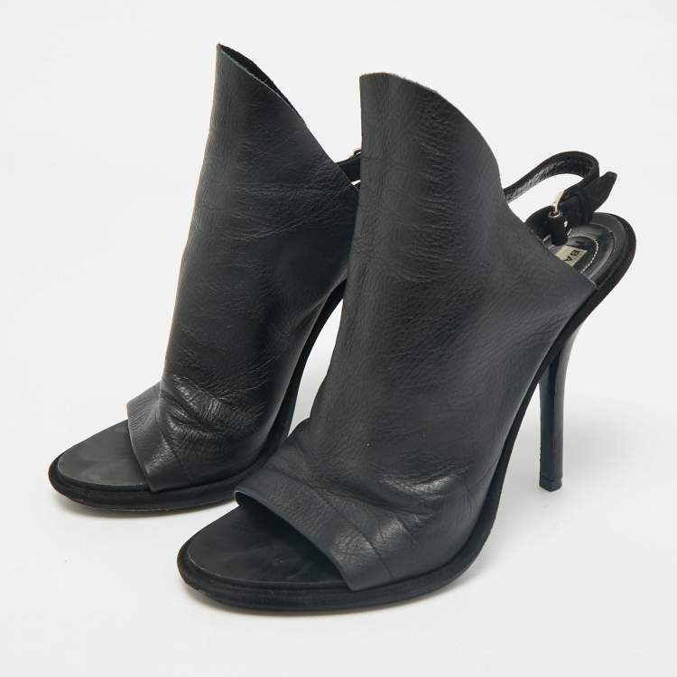 Pre Owned Balenciaga Black Leather Open Toe Glove Slingback Sandals Size 39