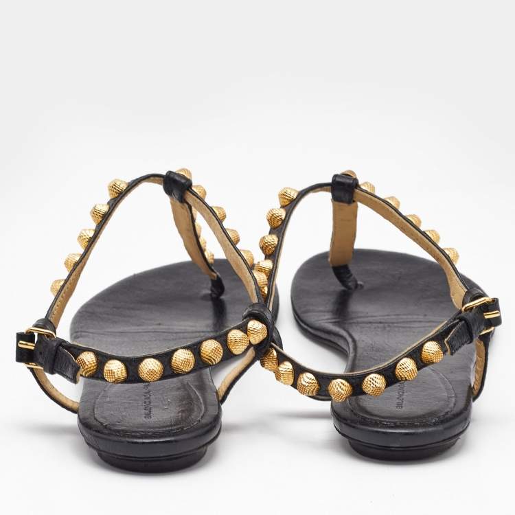 Pre Owned Balenciaga Black Leather Arena Studded Thong Flat Sandals Size 40.5