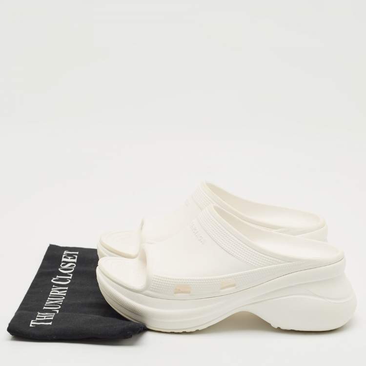 Pre Owned Balenciaga x Crocs White Rubber Pool Slides Size 38