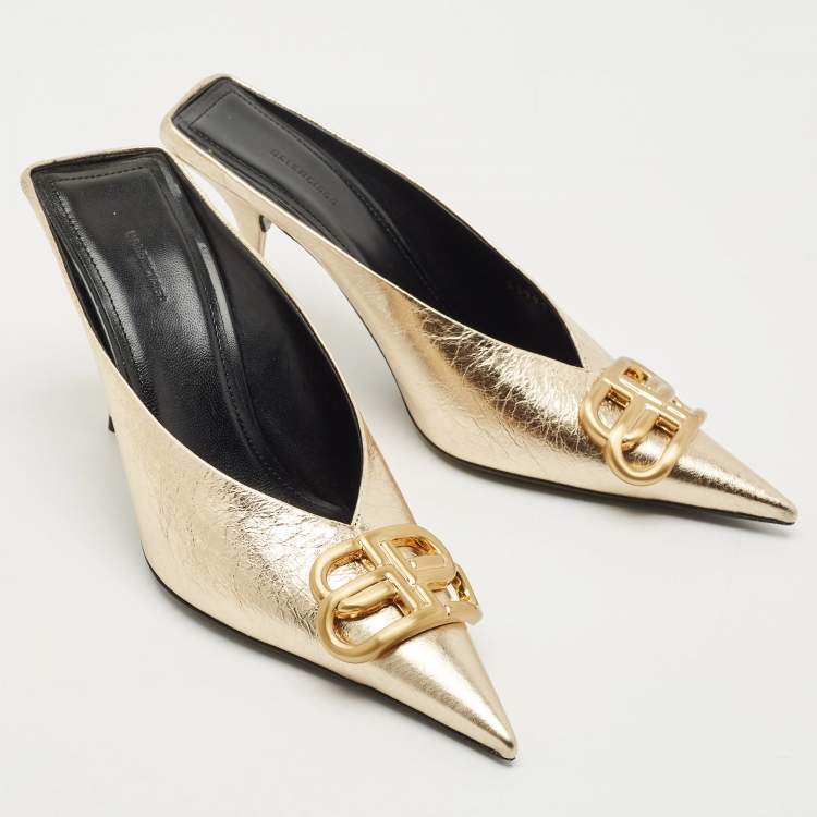 Pre Owned Balenciaga Gold Leather BB Knife Mules Size 35