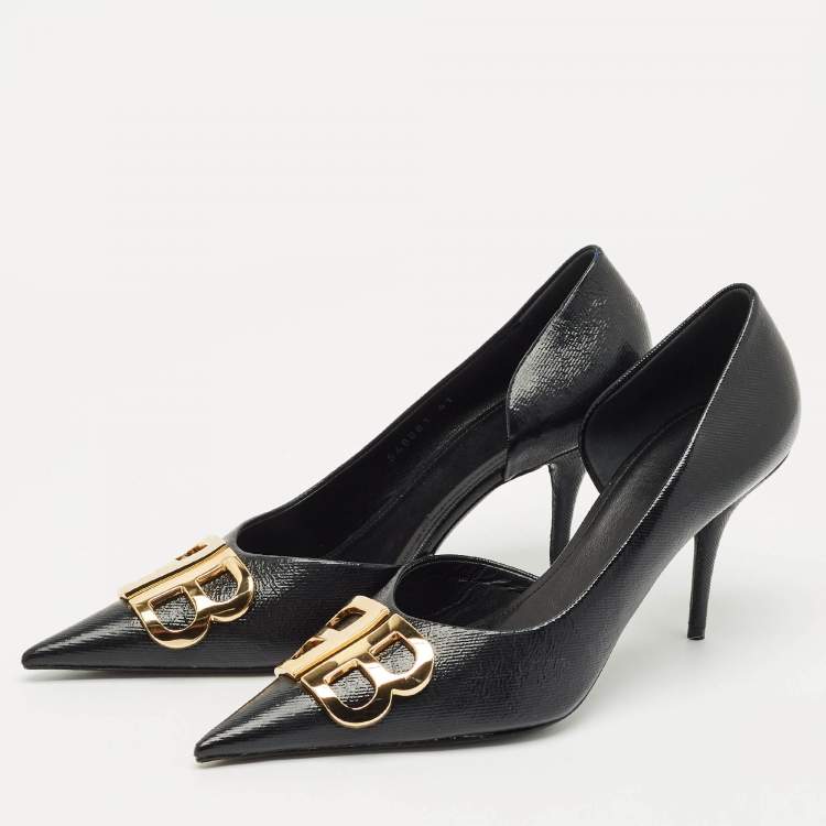 مملوكة مسبقًا Balenciaga Black Coated Fabric BB Knife Pumps Size 41