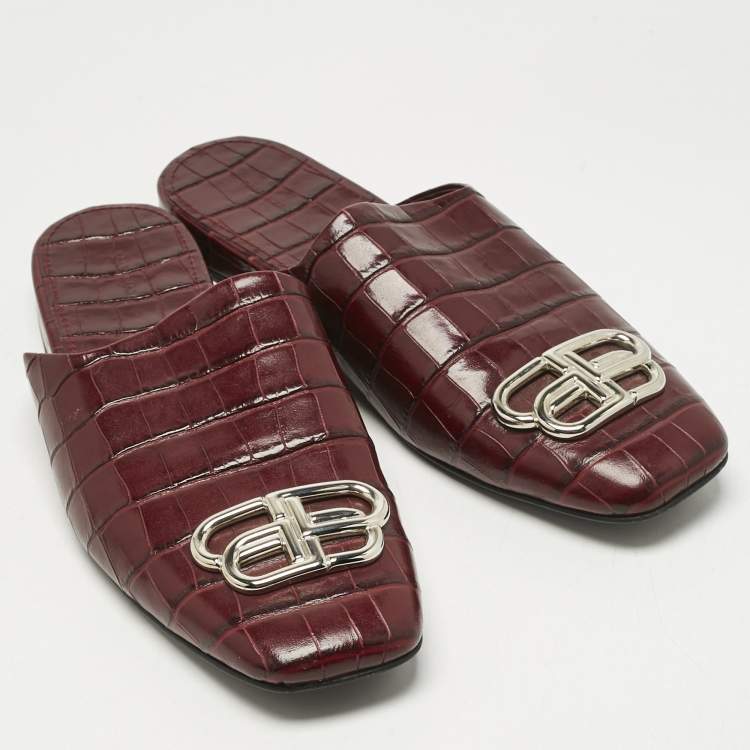 Pre Owned Balenciaga Burgundy Croc Embossed Leather Cosy BB Flat Sandals Size 40