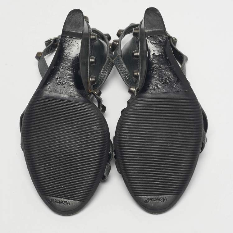 مملوكة مسبقًا Balenciaga Green Leather Arena Studded Strappy Wedge Sandals Size 39