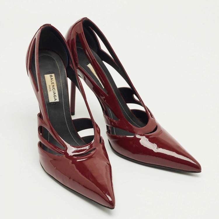 Pre Owned Balenciaga Burgundy Patent Leather Cut Out Pointed Toe Pumps Size 38