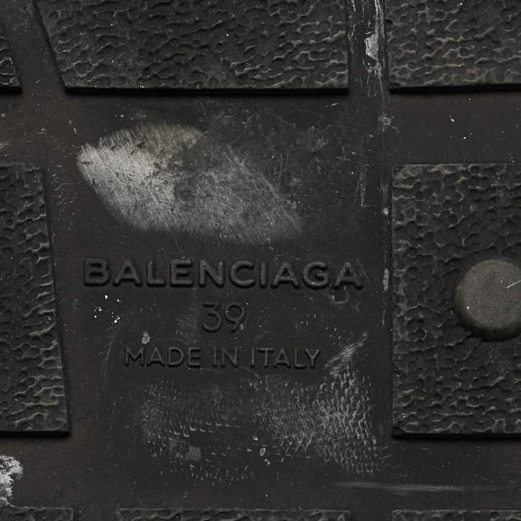 Pre Owned Balenciaga Silver Leather and Mesh Race Runner Low Top Sneakers Size 39