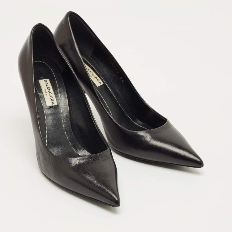 Pre Owned Balenciaga Black Leather Knife Pumps Size 38