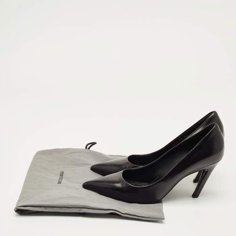 Pre Owned Balenciaga Black Leather Knife Pumps Size 38