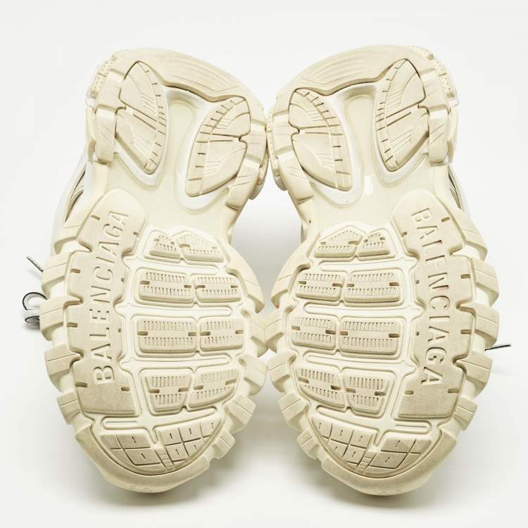 Pre Owned حذاء رياضي بالتسياغا تراكا رباط شبك وجلد أبيض مقاس 37