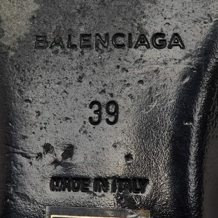 Pre Owned Balenciaga Black Leather Studded Arena Flat Slide Sandals Size 39