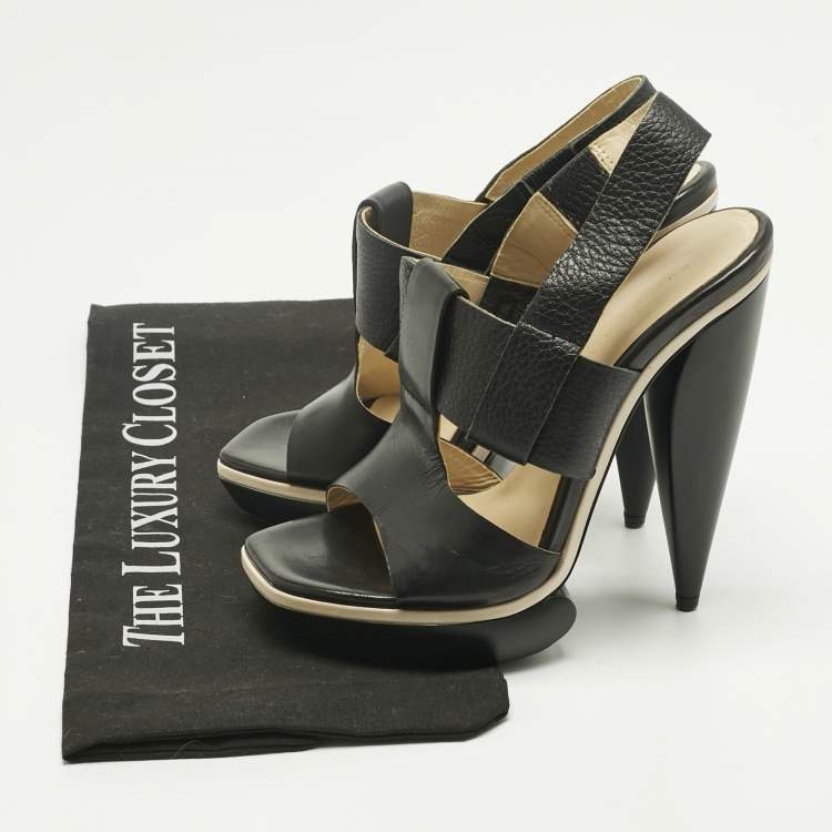 Pre Owned Balenciaga Black Leather Platform Sandals Size 36.5