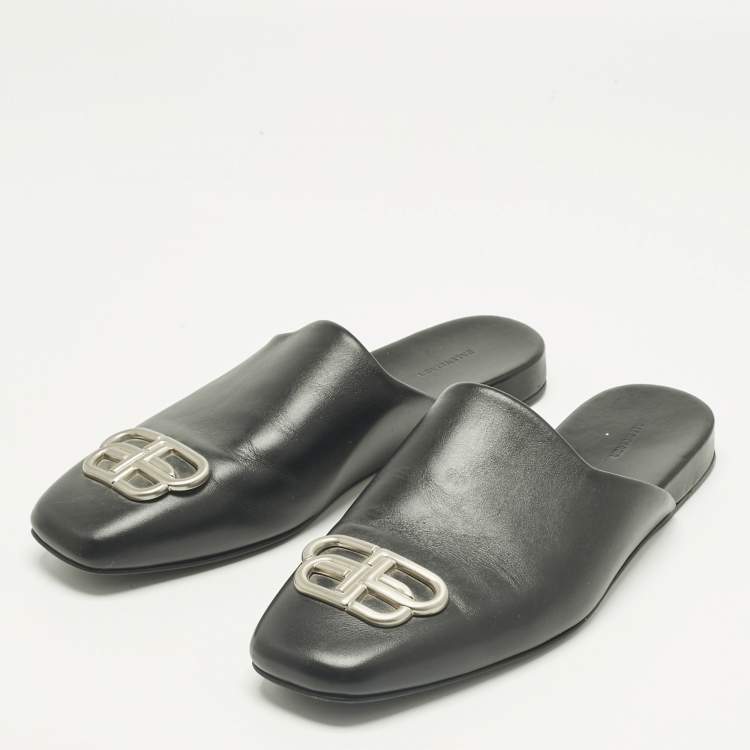 Pre Owned Balenciaga Black Leather Cosy BB Flat Mules Size 41
