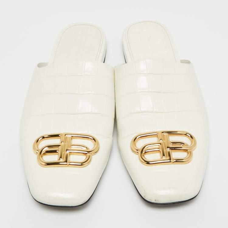 Pre Owned Balenciaga Cream Croc Embossed Leather Cosy BB Flat Mules Size 38