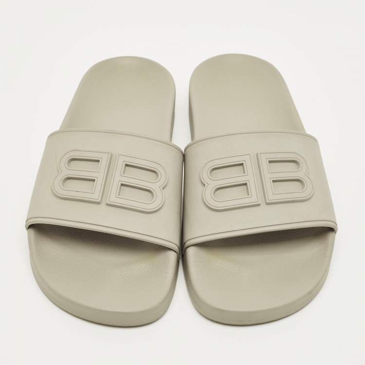 Pre Owned Balenciaga BB Logo Size 37 Grey Rubber Pool Slide