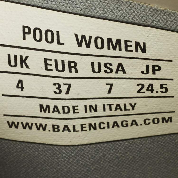 Pre Owned Balenciaga BB Logo Size 37 Grey Rubber Pool Slide