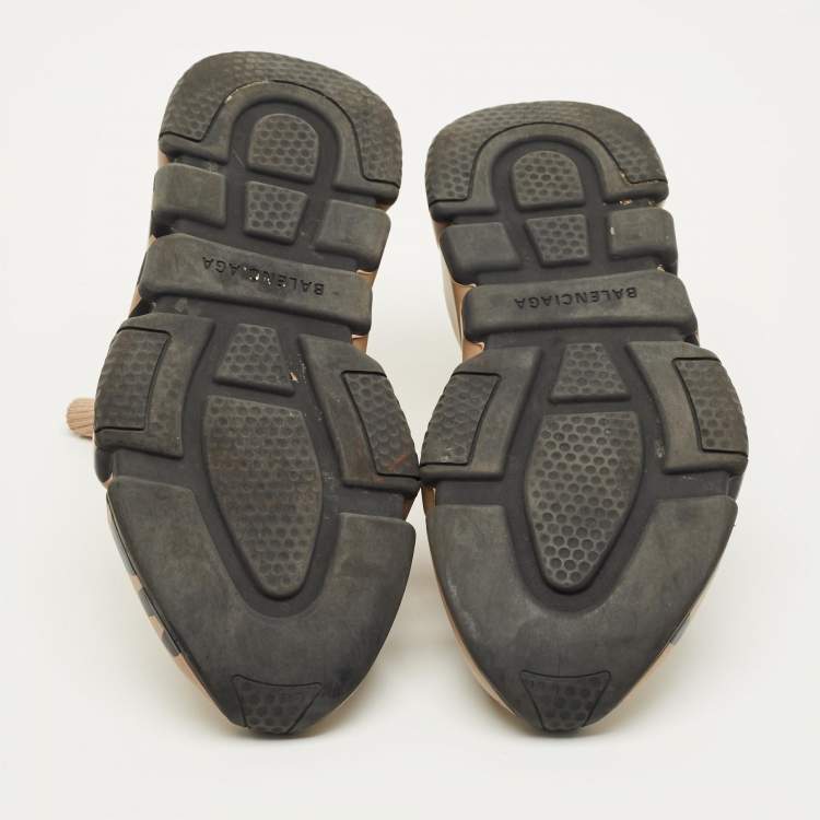 مملوكة مسبقًا Balenciaga Speed Trainer Size 39 Beige Knit Fabric High Top Sneakers