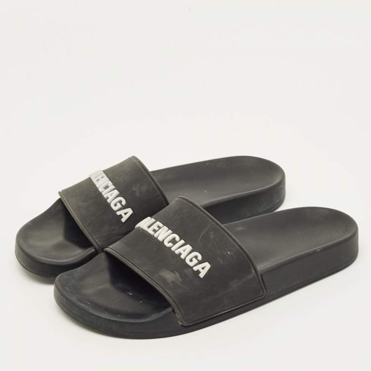 Pre Owned صندل سلايد بالنسياغا بوول بلاستيك مشمع مبطن أسود مقاس 40