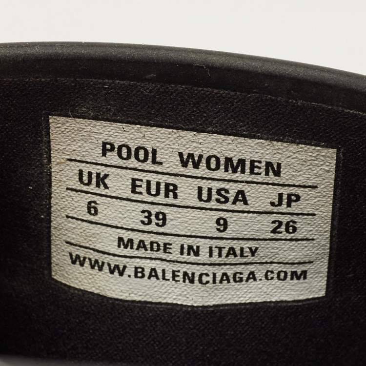 Pre Owned صندل سلايد بالنسياغا بوول بلاستيك مشمع مبطن أسود مقاس 40